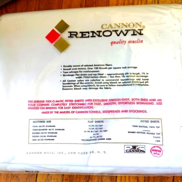 Vintage Double/Full Bed Flat Sheet - Picture 4 of 4